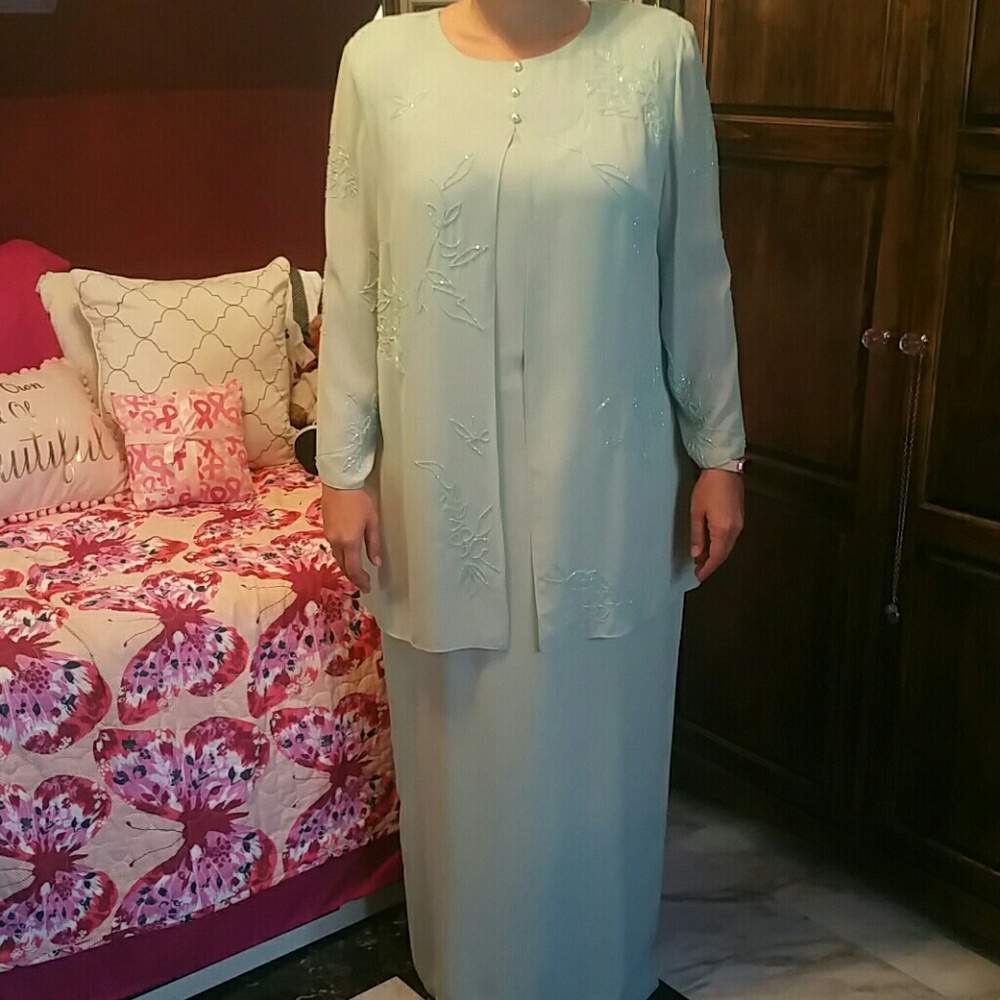 Evening gown/mother of the bride dress.